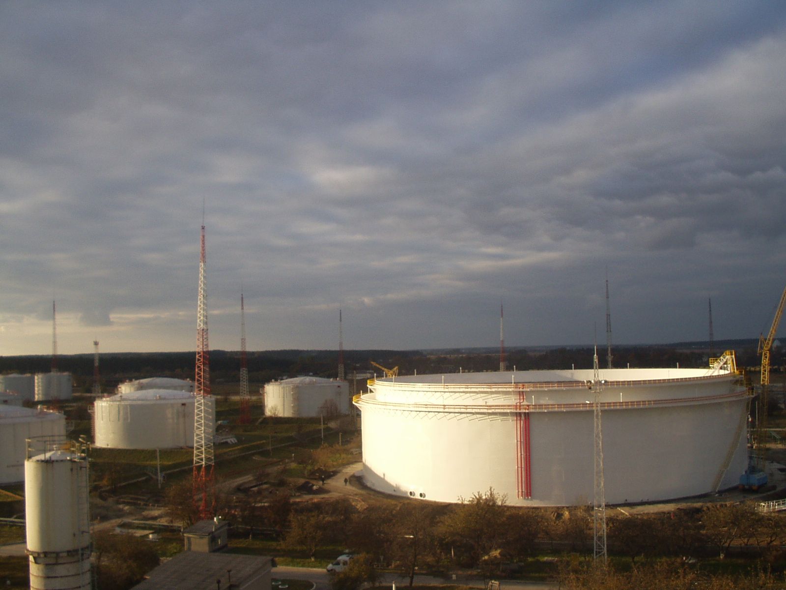 75000 m³ tank at “Brody” LVDS